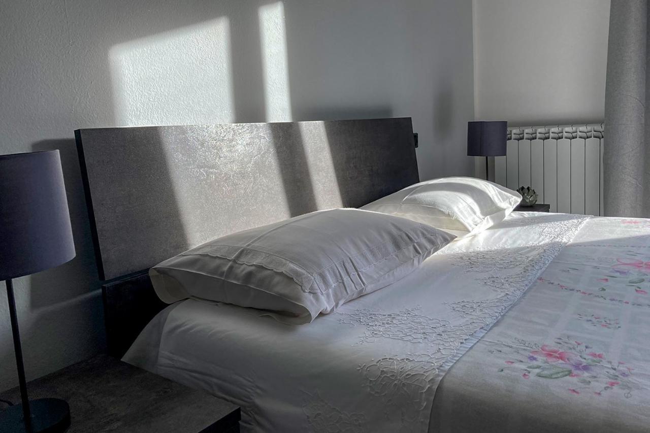 Luxury Home Cabras Centro מראה חיצוני תמונה